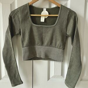 NWT Offline By Aerie Crop Top Size M